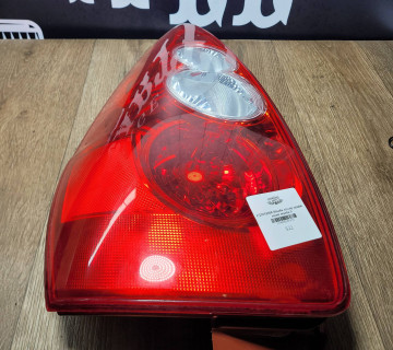 C23551160 Mazda ліхтар задній лівий mazda 5
