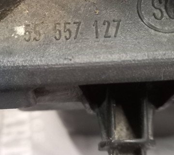 55557127 Корпус повітряного фільтра Opel Astra H 1.7 2004-2014