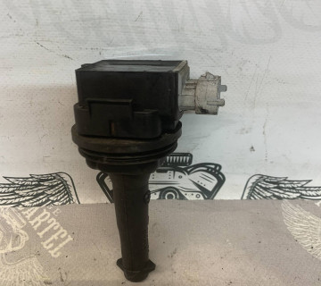 Котушка запалювання Volvo C30 C70 S40 S60 S80 2.5 T 30713417