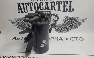 Корпус паливного фільтрa Volkswagen Passat B6 3C0127400A