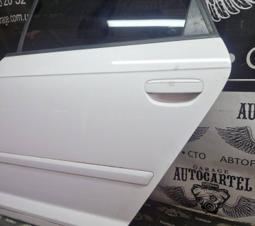Дверка задня ліва Audi a3 8p 21824043