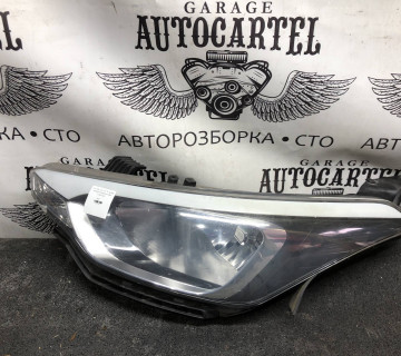 Hyundai i20 i-20 14- фара передня передня ліва 21867552