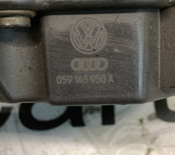 Дросельна заслінка A6 C6, Volkswagen Touareg 3.0tdi 059145950a