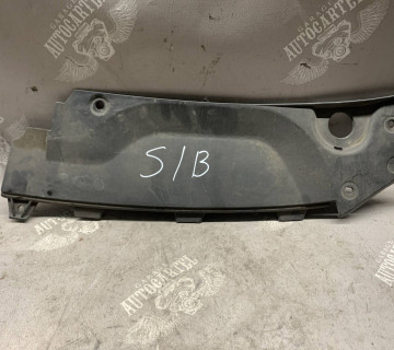 Накладка бампера переднього (ліва) Skoda Superb 3t0807081