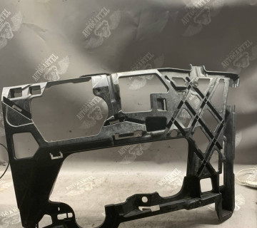 Кріплення переднього бампера ліве VW Golf VII 5g0807723d