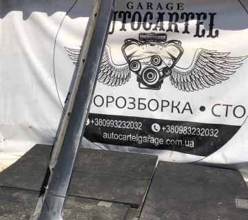 Бокова накладка поріг ліва Volkswagen Passat B7 21102196