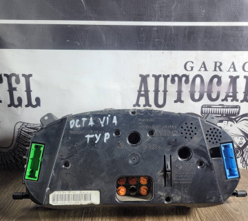 ПАНЕЛЬ ПРИЛАДІВ SKODA OCTAVIA I ДИЗЕЛЬ 1U1919034G 1U1919033