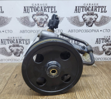 2S413A696AA Насос гідропідсилювача focus 1.4/1.6/1.8/2.0 98-04