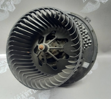 1k2820015g Мотор пічки Skoda Superb 2008-2015