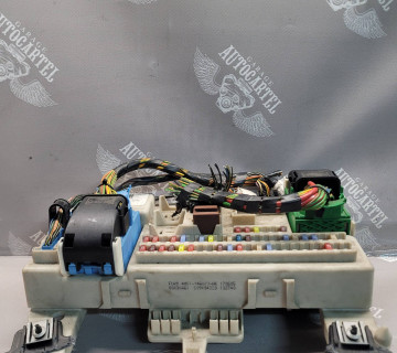 4m5t14a073ae блок запобіжників ford focus 2