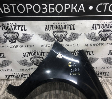 Крило переднє праве Mitsubishi Colt 2004-2012 21572777