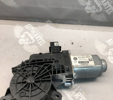 6q2959801f Двигун склопідіймача передній правий Skoda Fabia New 6Q2959801F