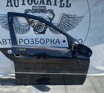 Дверка передня права Mercedes C203, 21760716