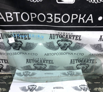 Скло переднє праве Volkswagen Golf 4 купе 21800900