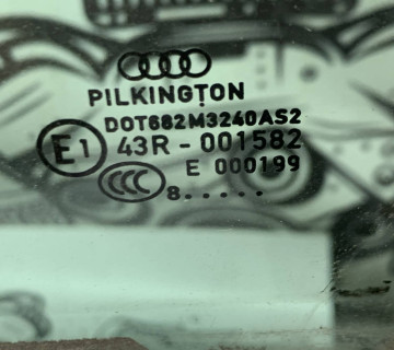 Скло дверей переднє ліве AUDI A4 B8 43r-001582, 21802560