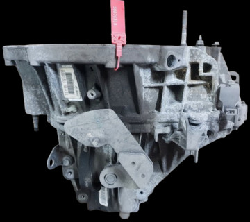 Коробка передач renault megane 1.5 dci 7701700552