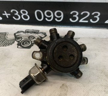 Розподiльник палива рейка Ford CONNECT FOCUS MK2 1.8 tdci 4m5q90280db