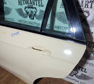 Дверка задня ліва Mercedes-Benz w212 2010