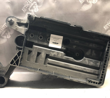 5q0915331h площадка під акб Volkswagen golf 7