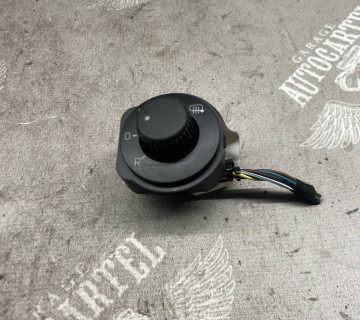Кнопка регулювання дзеркал Skoda Roomster 5jb959565