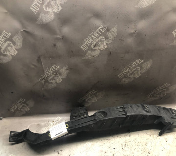 Напрямна переднього бампера ліва GM 13287639 13287641 OPEL Astra-J 5 door caravan (універсал)