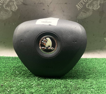 Подушка безпеки в кермо airbag Skoda fabia 2 рестайлінг roomster 5e0880201