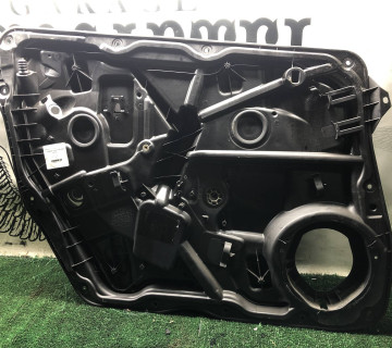 a1667201102 склопідйомник пепредній лівий Mercedes W166