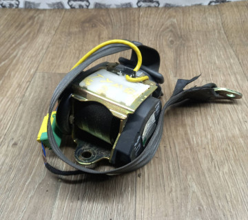 Ремінь безпеки задній правий з піропатроном VW Touareg 2002-2010 7L0857806A