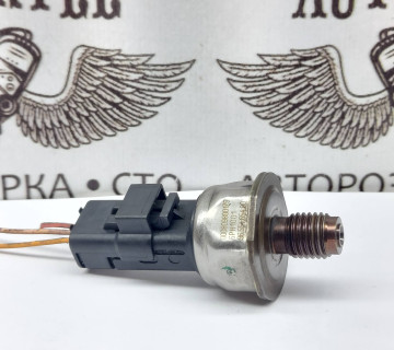 Датчик тиску паливної рампи Citroen Berlingo 1.6HDi 9655465480