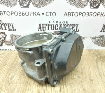 Дросельна заслонка Volkswagen Passat B6 1.9TDI 03G128063M