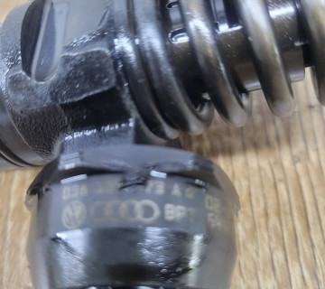Насос форсунка Bosch 1.4 і 1.9 TDI 038130073AQ