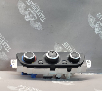 Блок керування пічкою з кондиціонером RENAULT MEGANE III T1001786G