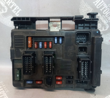 Блок запобіжників BSM B3 Citroen Peugeot 1996-2008 9643498880