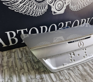 Кришка багажника седан Mercedes W211, W211, 21510953