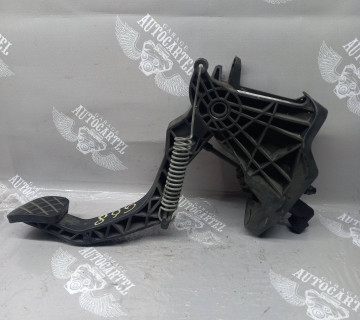 Педаль зчеплення VAG Skoda Fabia 2 07-14 6r1721059s