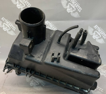 Корпус повітряного фільтра Mazda 6 2002-2007 (mazda) 2100000569595