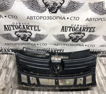 1q0853761a Решітка радіатора Volkswagen EOS 2006-2015