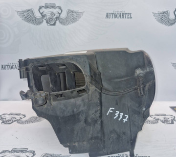 Корпус повітряного фільтра VOLVO C30 C70 S40 V50 D5 2,4