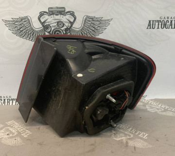 Ліхтар задній лівий VW Jetta 1k5945095l