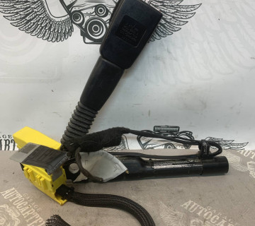 Замок правого ременя безпеки BMW 3 E90 E91 33040941d 7213564