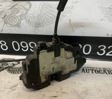 Замок двері задньої лівої Mercedes Citan/Renault Kangoo II 8200497672d