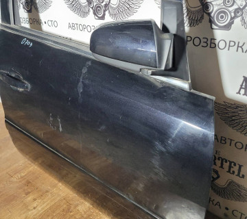 Дверка передня права Opel Zafira b 2005-2011 d703