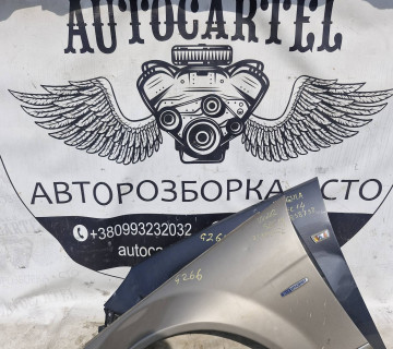 Крило переднє ліве Mercedes W20421858772
