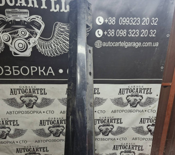 a2046900440re Бокова накладка поріг права Mercedes w204 c lass