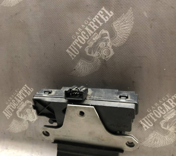 Замок кришки багажника Volvo V50 01043429006 4N51A442A66AM