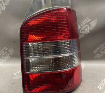 Ліхтар задній правий VW T5 157270