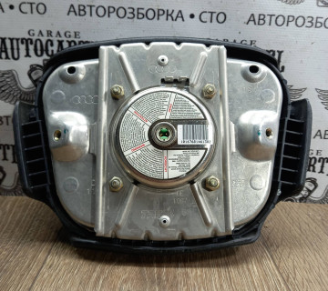 Подушка безпеки в кермо Audi A6 C5 1997-2004 4B0880201Q
