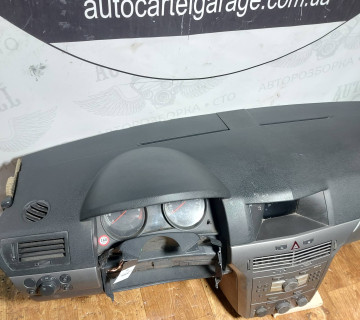 Торпедо Опель Астра Opel Astra H (2007-2010) 13113829 2100000326891