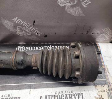 Піввісь права Volkswagen Golf VI 1.6 TDI 1K0407272EC