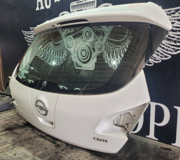 Кришка багажника задня ляда Opel astra j хетч 21466496